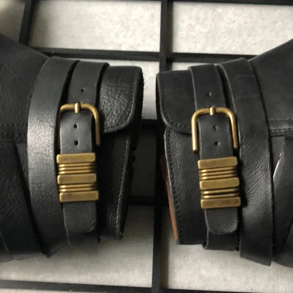 Lucky Brand. Raisa Ankle Boots - Picture 5 of 15